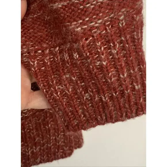 URBAN OUTFITTERS Women's Stretch Knit Scoop Pocket Long Sleeve Sweater S Warm - Picture 5 of 8